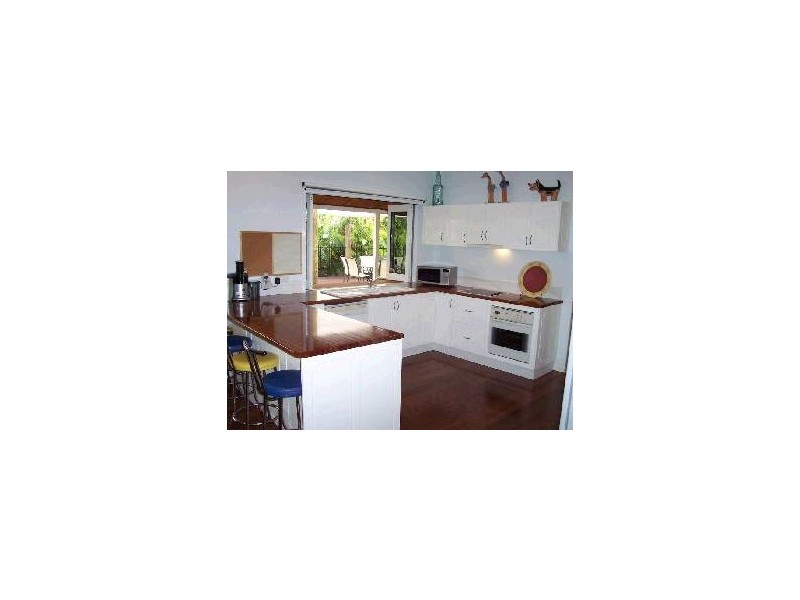 39 Clifton Road, Clifton Beach QLD 4879