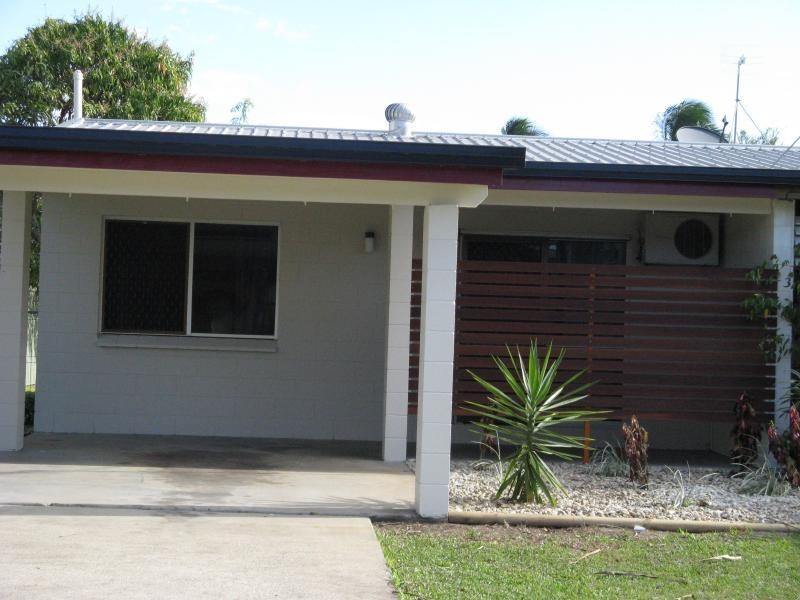 2/23 Creedy Street, Westcourt QLD 4870