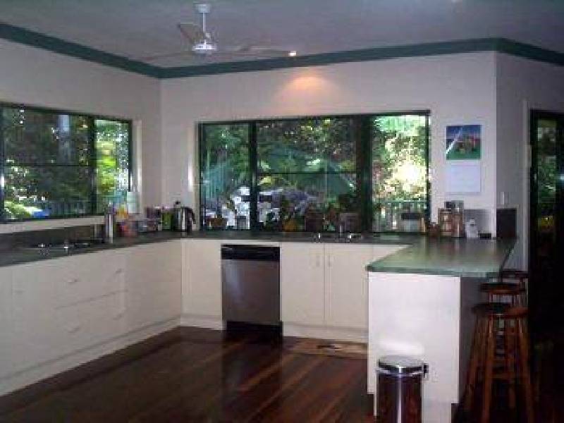 7 Cycas Close, Kamerunga QLD 4870
