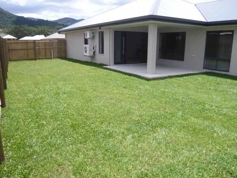 3 Daykin Close, Redlynch QLD 4870