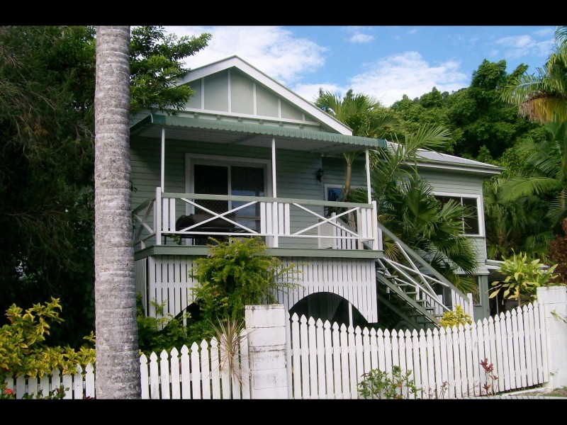 19 Deihm Street, Aeroglen QLD 4870