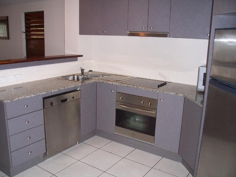 2/157 Grafton Street, Cairns QLD 4870