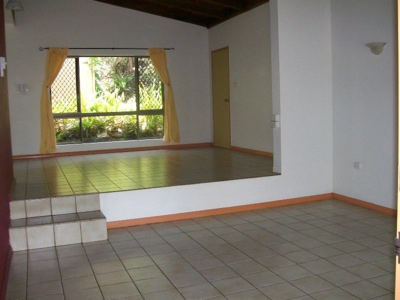 17 Granite Close, Brinsmead QLD 4870