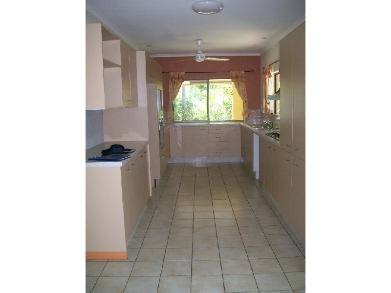 17 Granite Close, Brinsmead QLD 4870