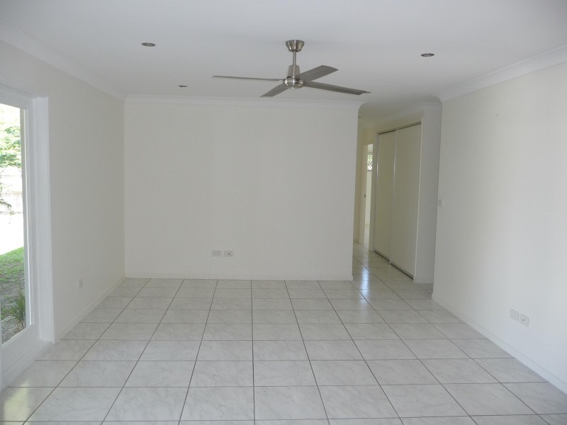 176 Greenslopes Street, Edge Hill QLD 4870