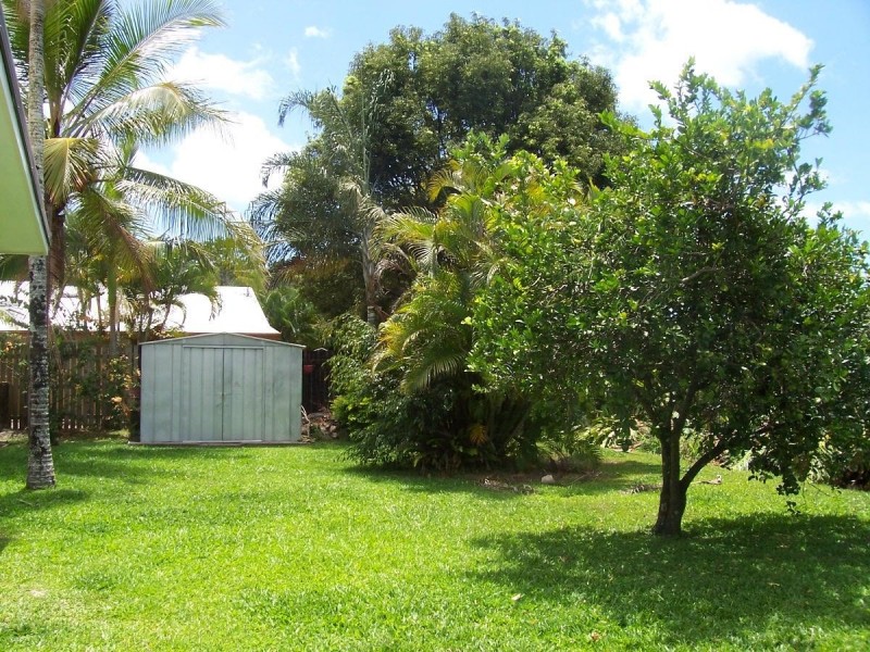 32 Ireland Crescent, Whitfield QLD 4870