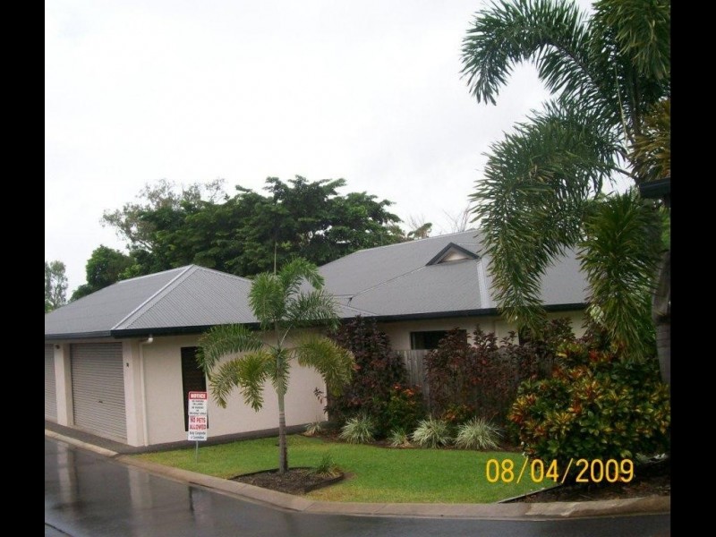 30/190-194 Irene Street, Mooroobool QLD 4870