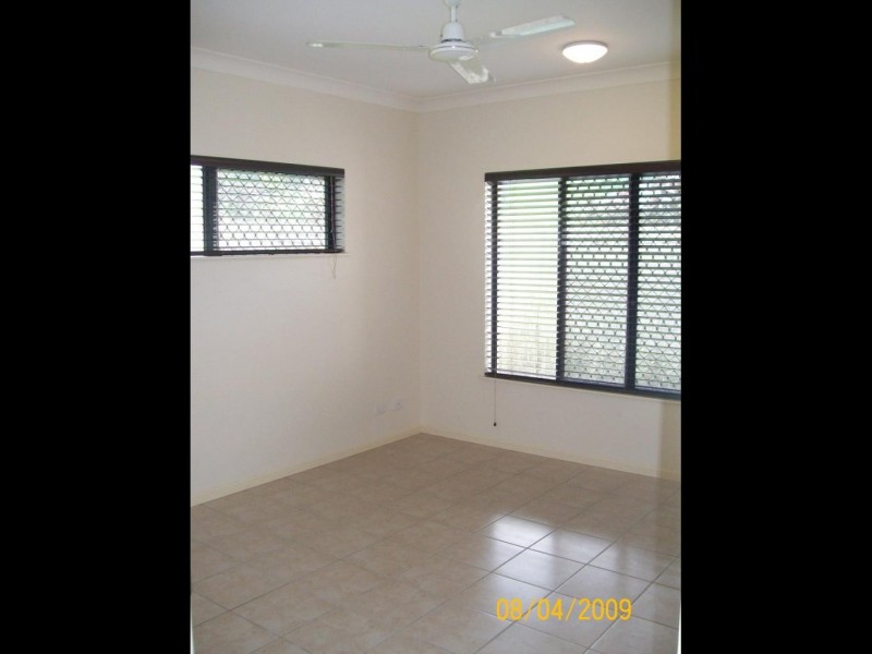 30/190-194 Irene Street, Mooroobool QLD 4870