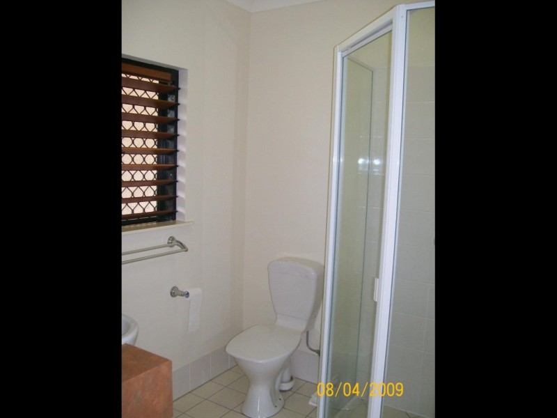 30/190-194 Irene Street, Mooroobool QLD 4870