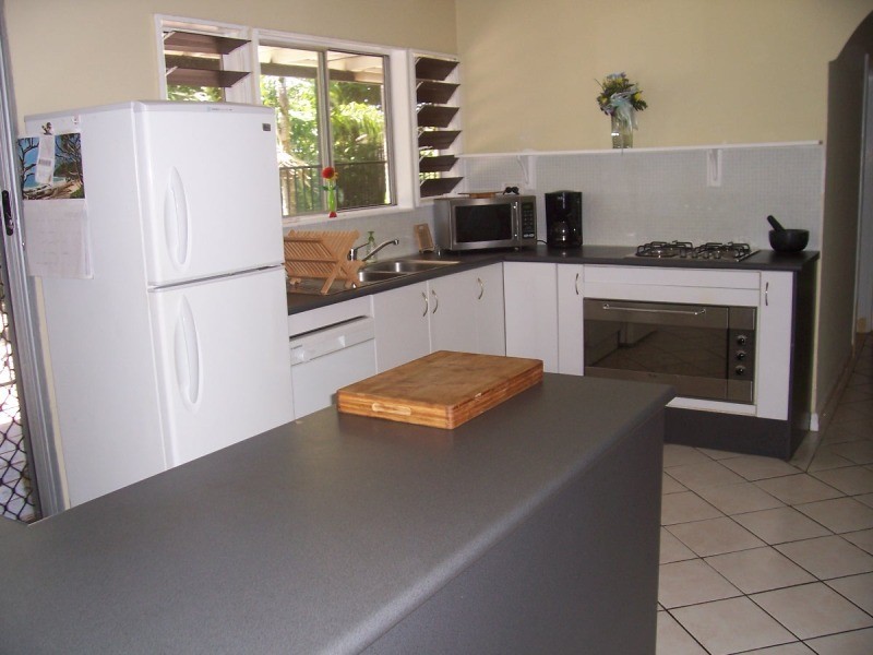 16 Jacaranda, Holloways Beach QLD 4878