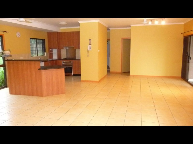 1 Kieta Close, Trinity Beach QLD 4879