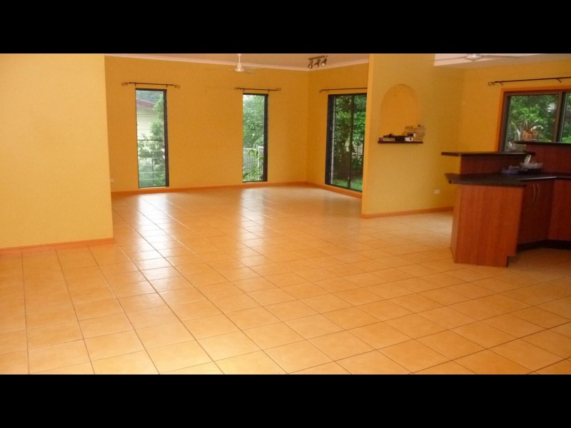 1 Kieta Close, Trinity Beach QLD 4879