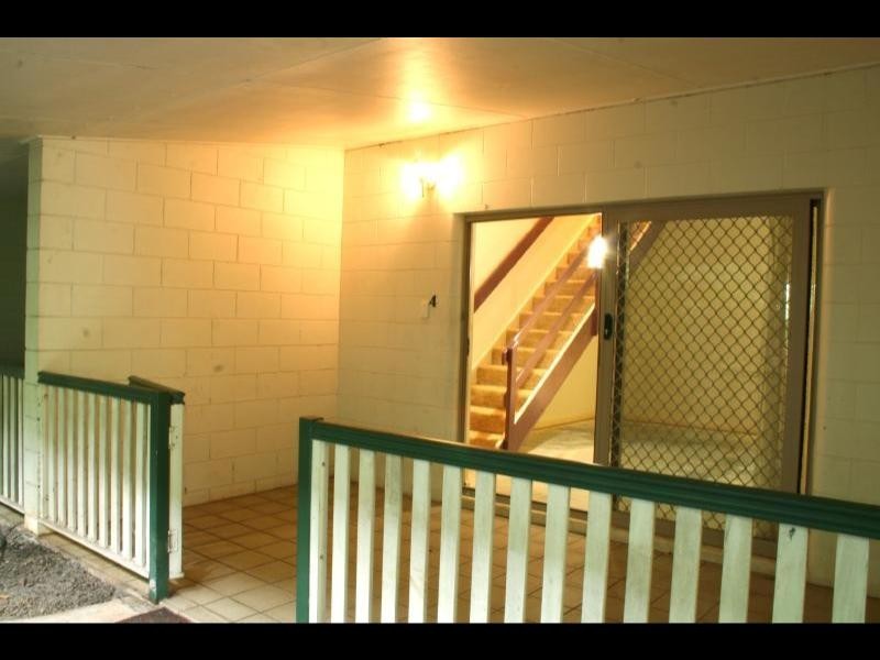 4/80 Old Smithfield Road, Freshwater QLD 4870
