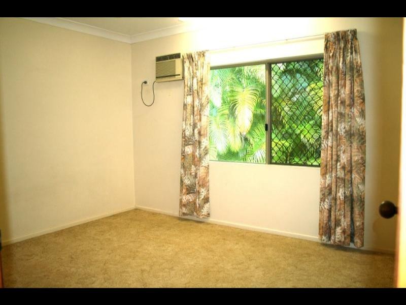 4/80 Old Smithfield Road, Freshwater QLD 4870