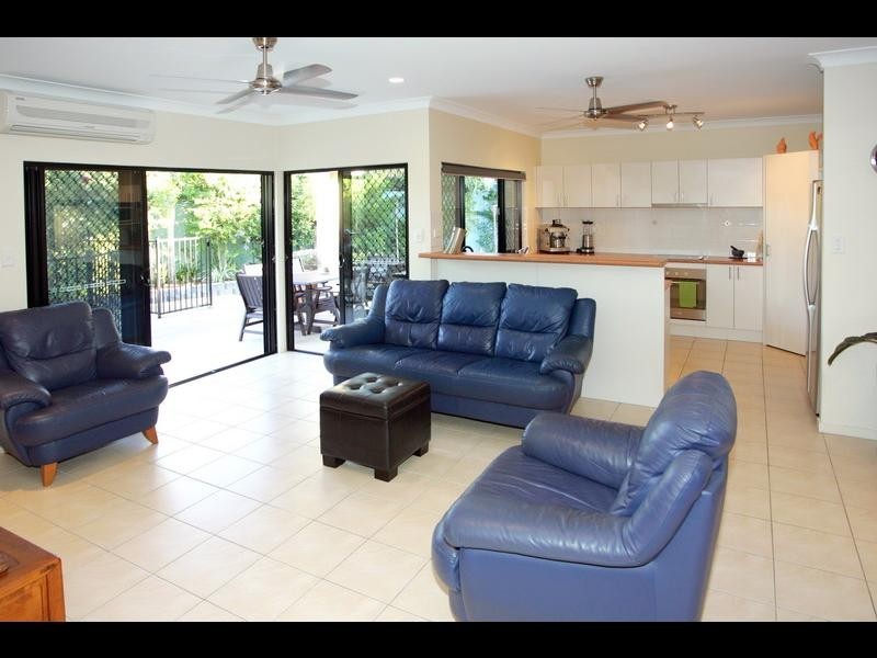 17 Cable Close, Kewarra Beach QLD 4879