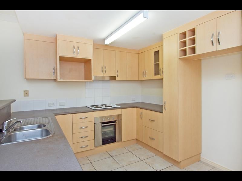 1/69 Grove Street, Parramatta Park QLD 4870