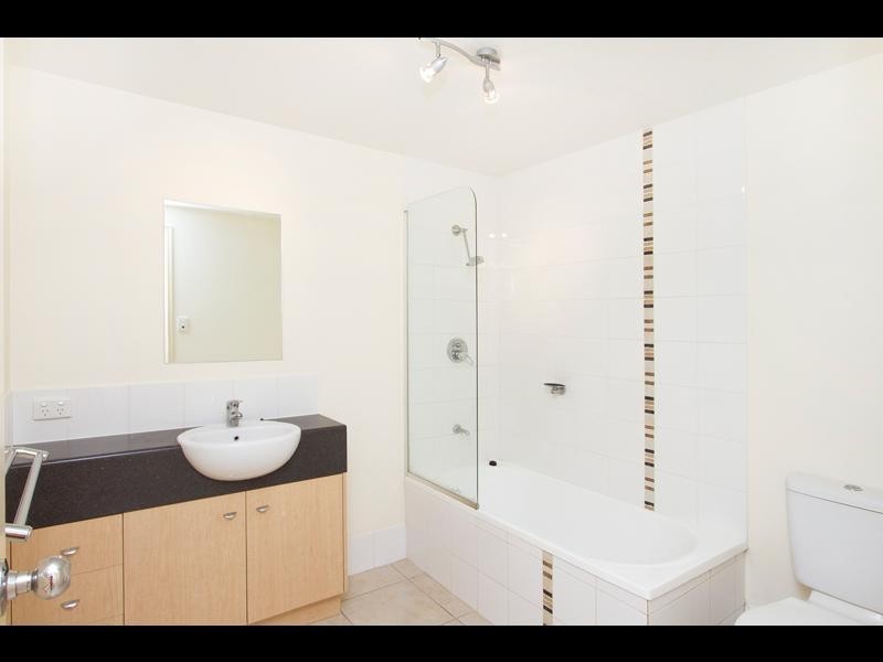 1/69 Grove Street, Parramatta Park QLD 4870