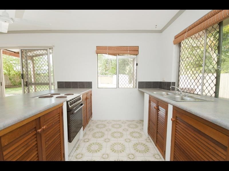 2/40 MacIlwraith Street, Manunda QLD 4870