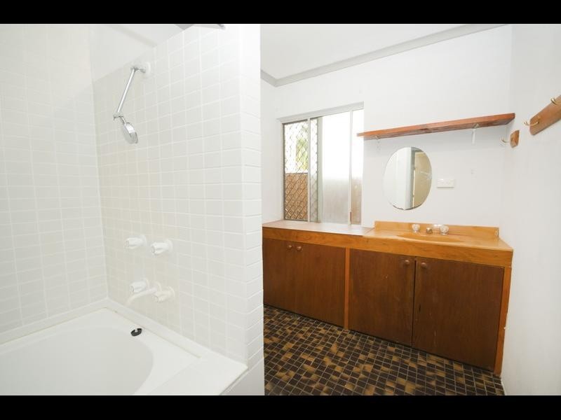 2/40 MacIlwraith Street, Manunda QLD 4870