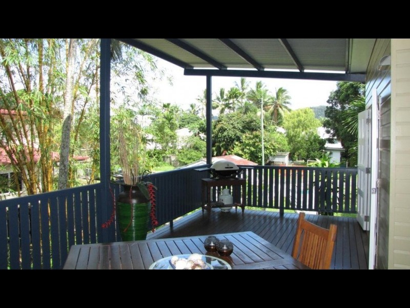 5 Cairns Street, Cairns North QLD 4870