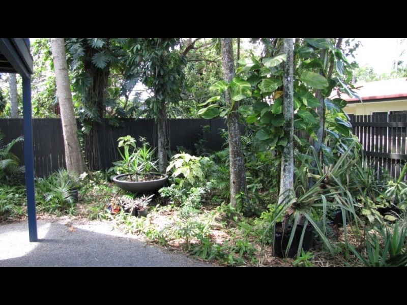 5 Cairns Street, Cairns North QLD 4870