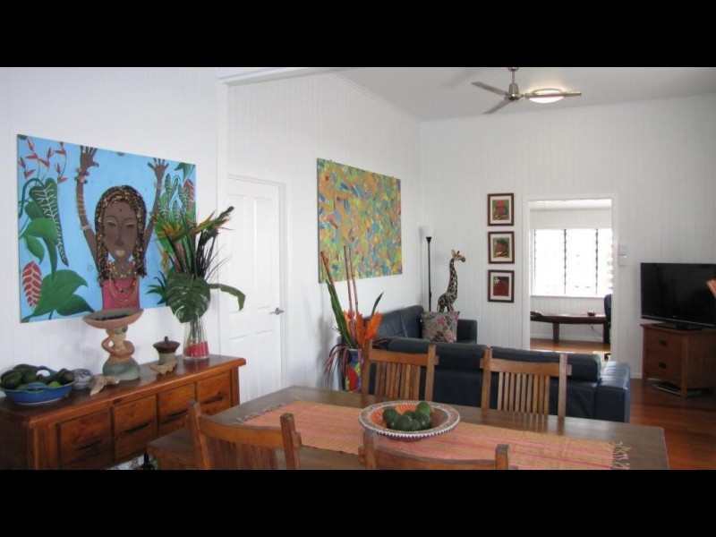 5 Cairns Street, Cairns North QLD 4870