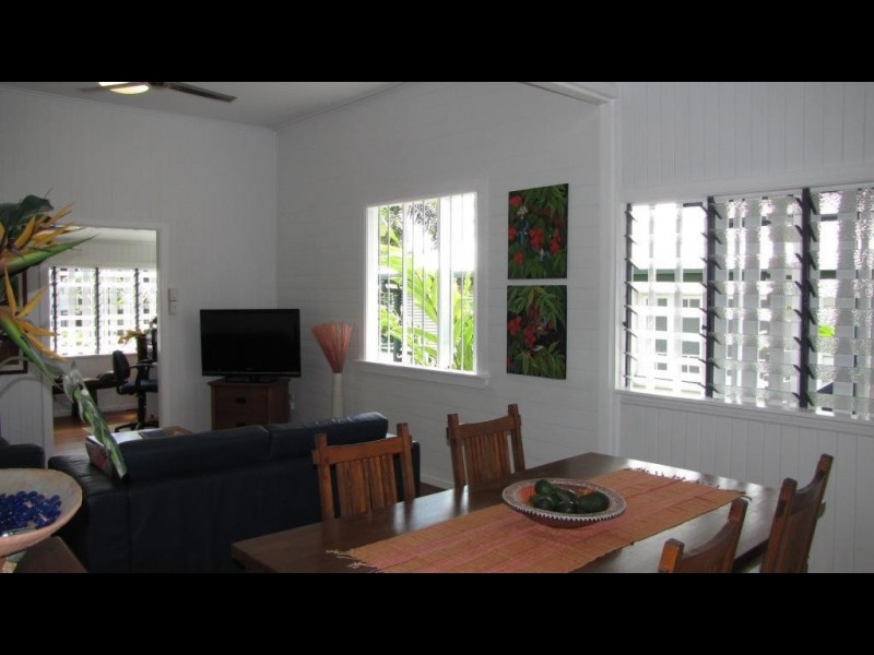 5 Cairns Street, Cairns North QLD 4870