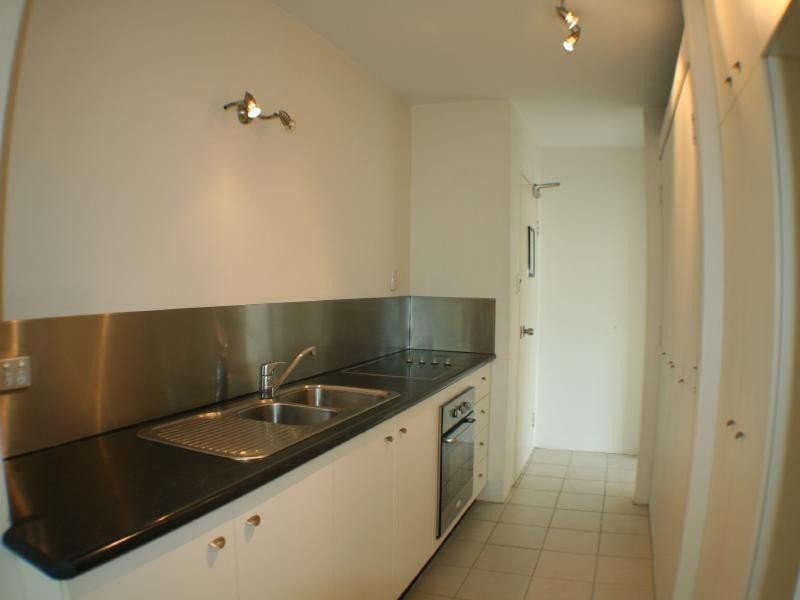 22/239 Lake Street, Cairns QLD 4870