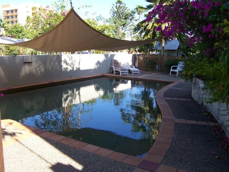 4/297 Lake Street, Cairns North QLD 4870