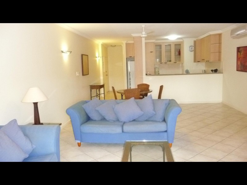 15/304 Lake Street, Cairns North QLD 4870