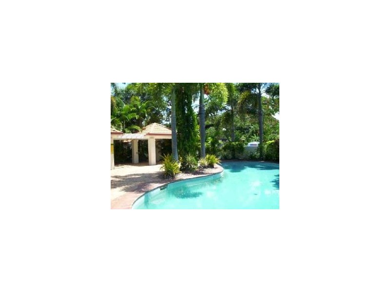 16/327 Lake Street, Cairns North QLD 4870