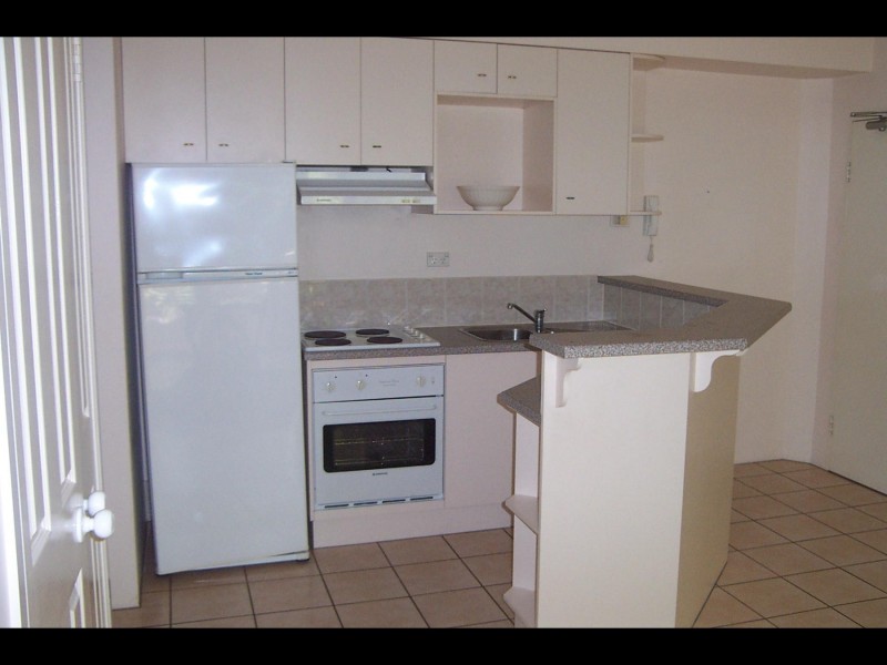 8/17 Martyn Street, Parramatta Park QLD 4870