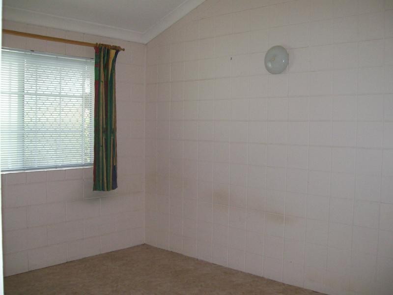 3/485 McCoombe Street, Mooroobool QLD 4870