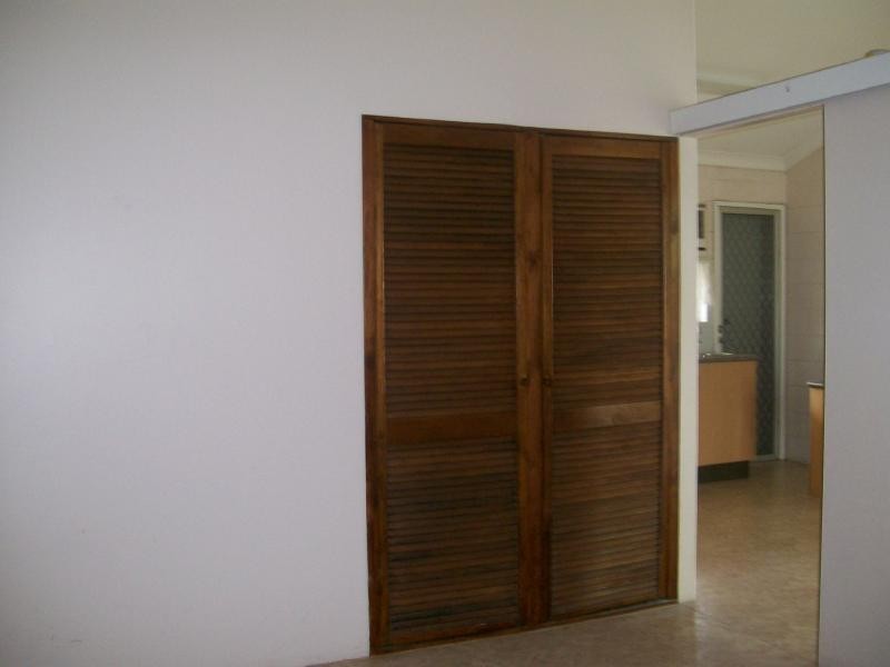 3/485 McCoombe Street, Mooroobool QLD 4870