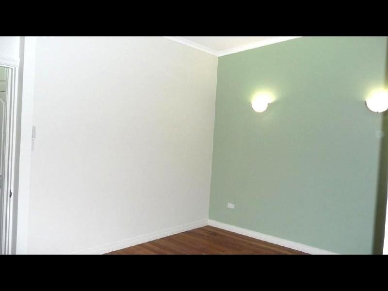 2/404 McCoombe Street, Mooroobool QLD 4870