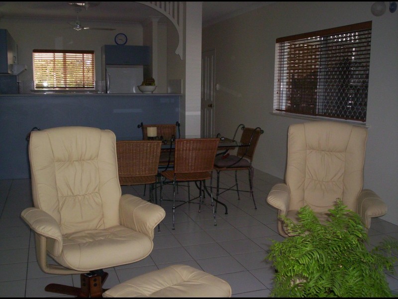 5/152 McLeod Street, Cairns North QLD 4870