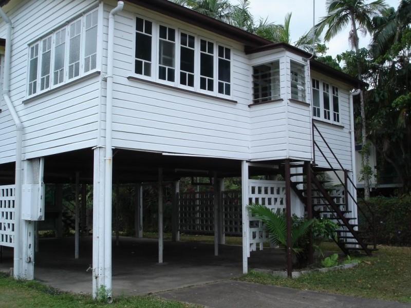 76  Machans Street, Machans Beach QLD 4878