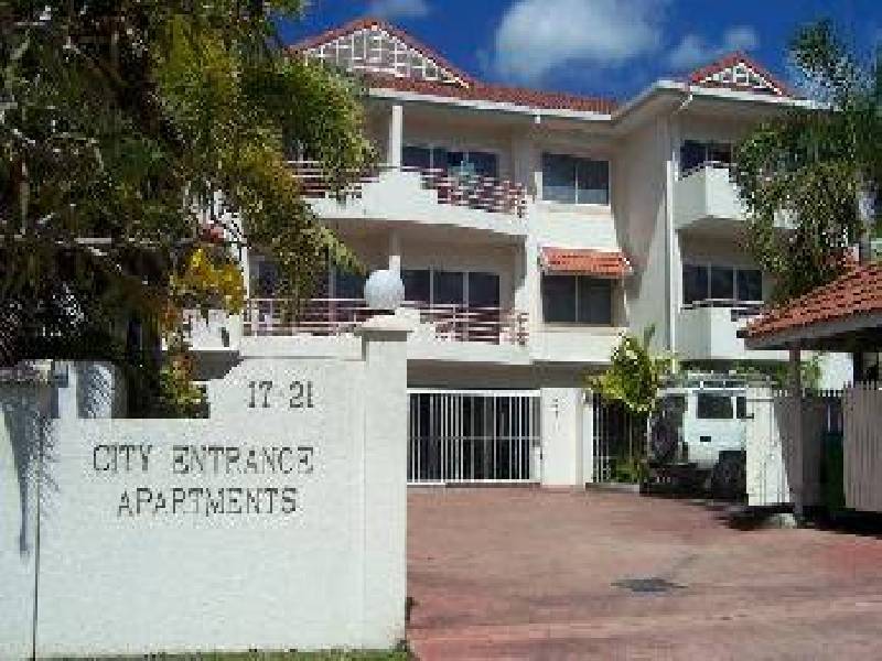 11/17-21 Martyn Street, Cairns QLD 4870