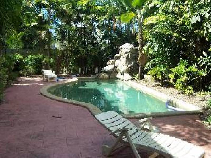 11/17-21 Martyn Street, Cairns QLD 4870