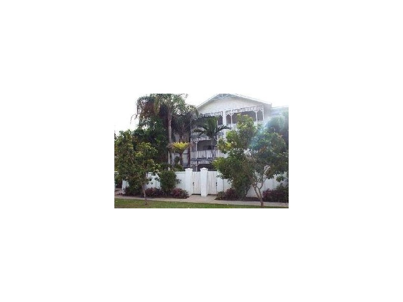 7/152 McLeod Street, Cairns North QLD 4870