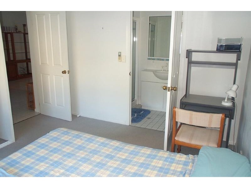 7/152 McLeod Street, Cairns North QLD 4870