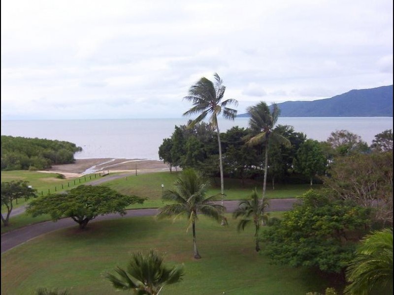 203/279 Esplanade, Cairns North QLD 4870