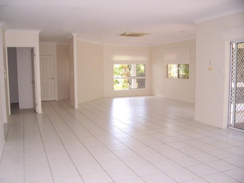 132 Nolan Street, Whitfield QLD 4870