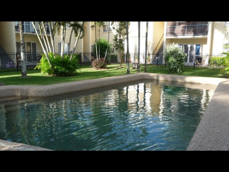 13/52 Pease Street, Manoora QLD 4870