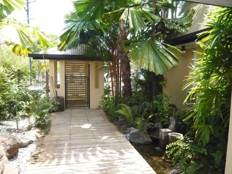 1 Albatross Street, Kewarra Beach QLD 4879