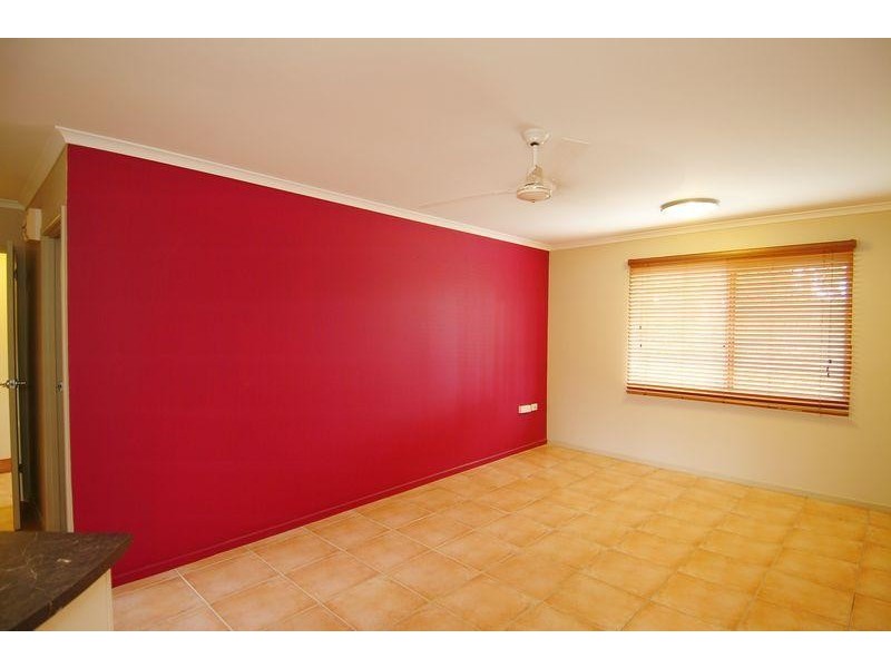 8/8 Bell Street, Westcourt QLD 4870