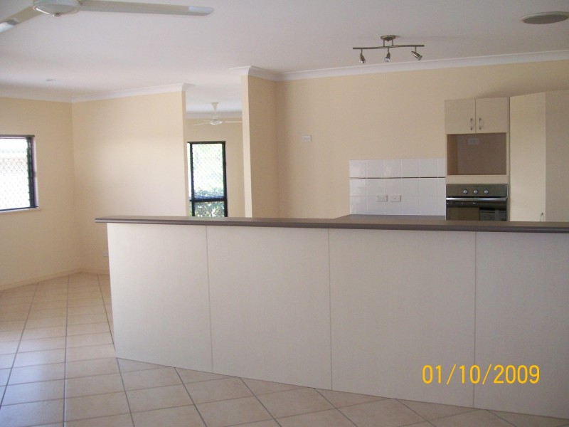 10 Bronte Close, Kewarra Beach QLD 4879
