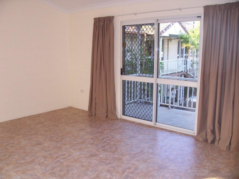 11/171-173 Buchan Street, Westcourt QLD 4870