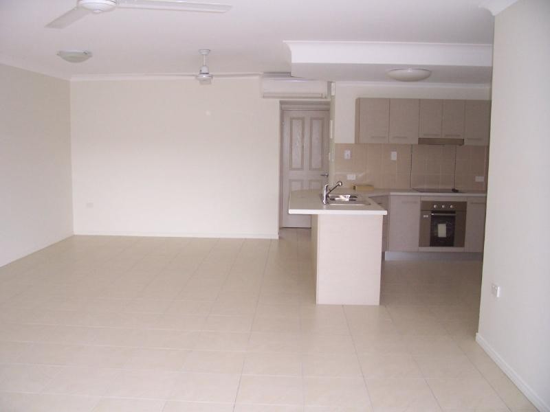 4/2 Cannon Street, Manunda QLD 4870