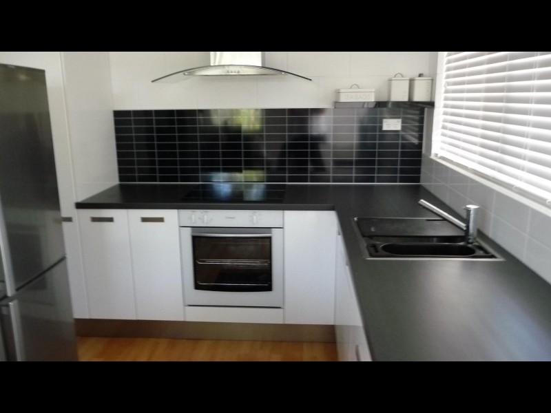 12A Chaplain Ave, Manunda QLD 4870